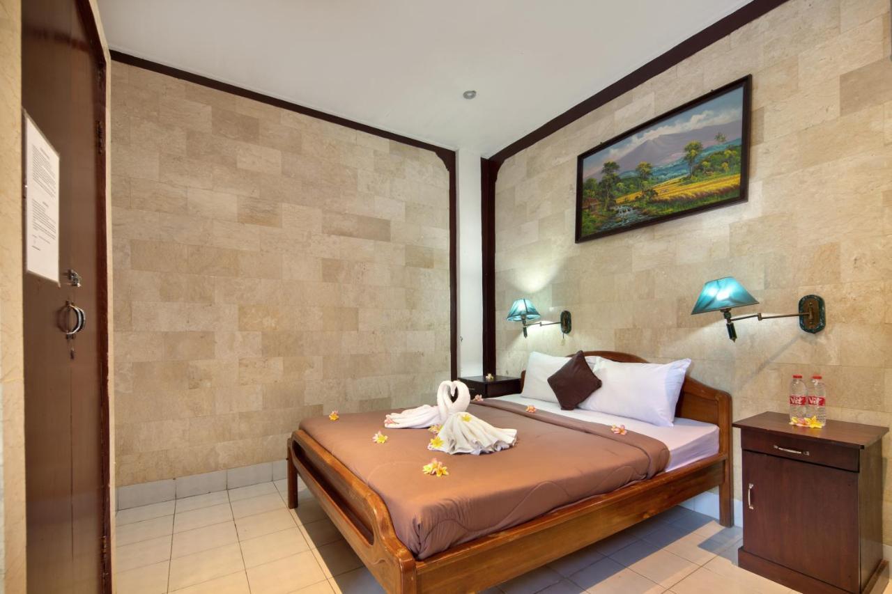 Hotel Lumbung Sari Legian Exterior photo