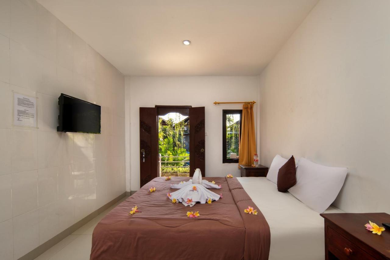 Hotel Lumbung Sari Legian Exterior photo
