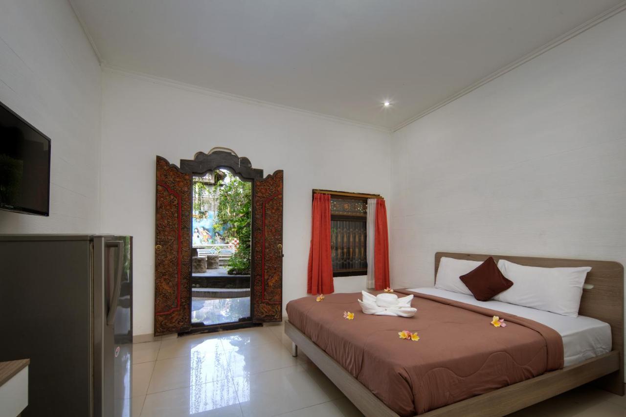 Hotel Lumbung Sari Legian Exterior photo