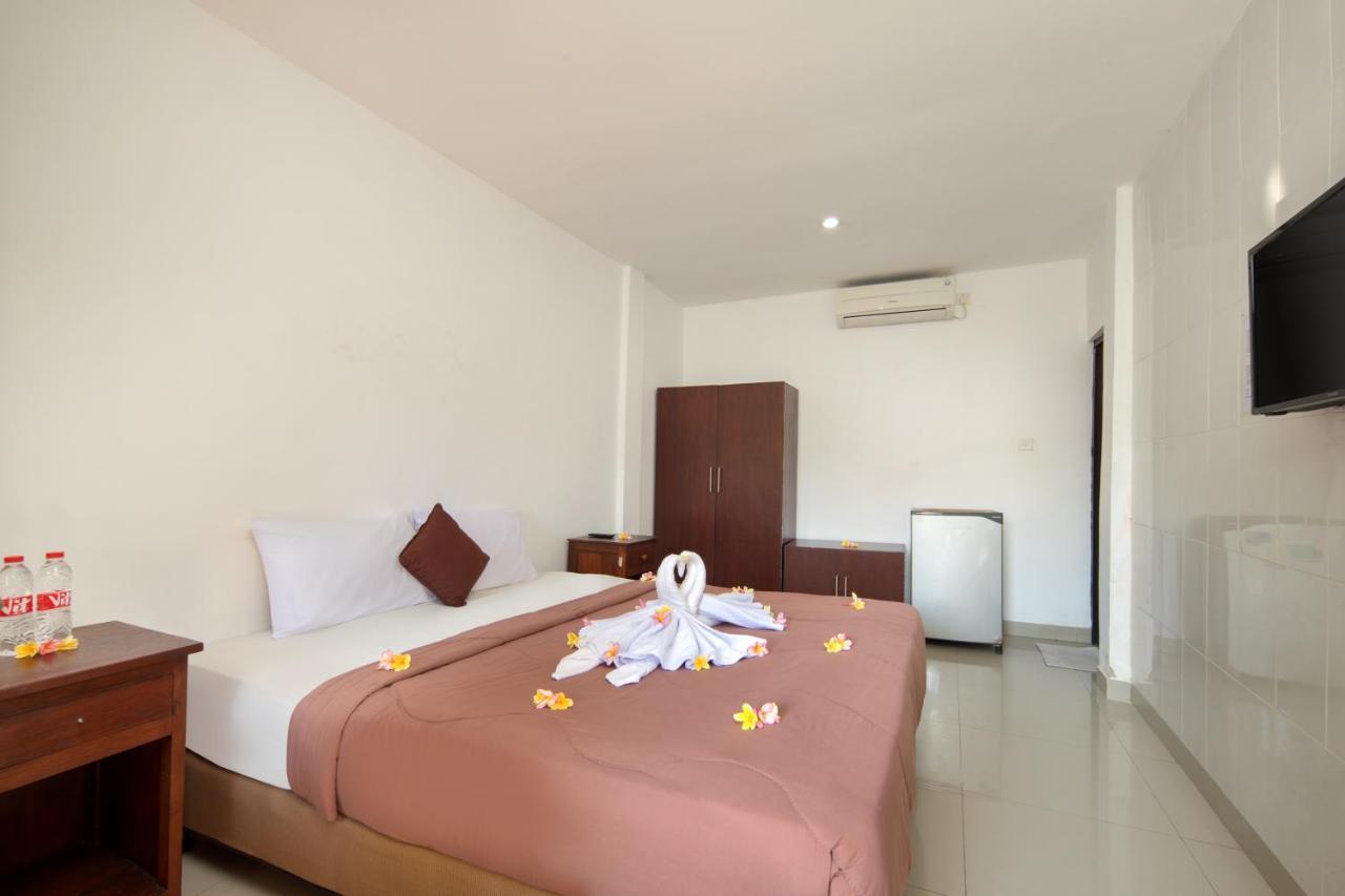Hotel Lumbung Sari Legian Exterior photo