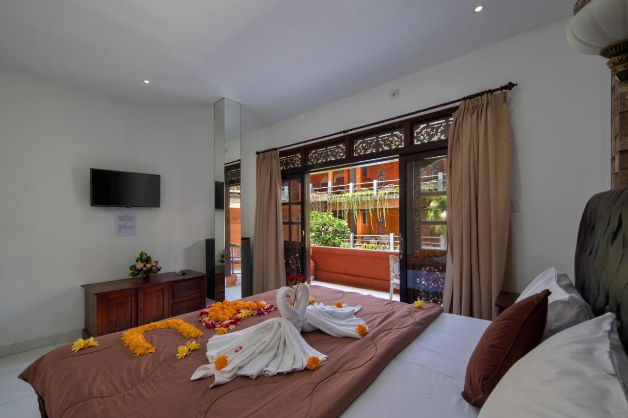 Hotel Lumbung Sari Legian Exterior photo