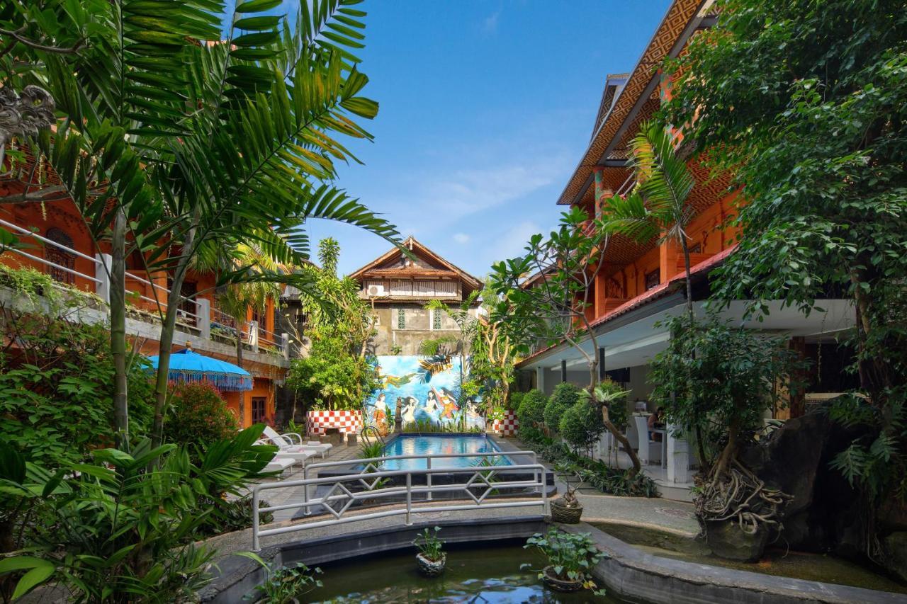 Hotel Lumbung Sari Legian Exterior photo