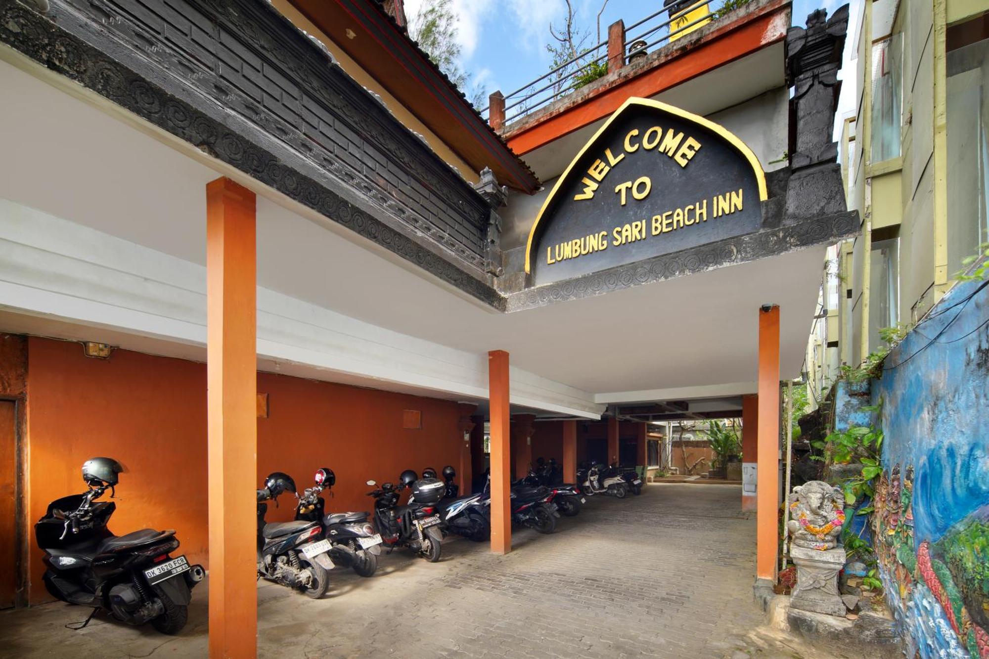Hotel Lumbung Sari Legian Exterior photo