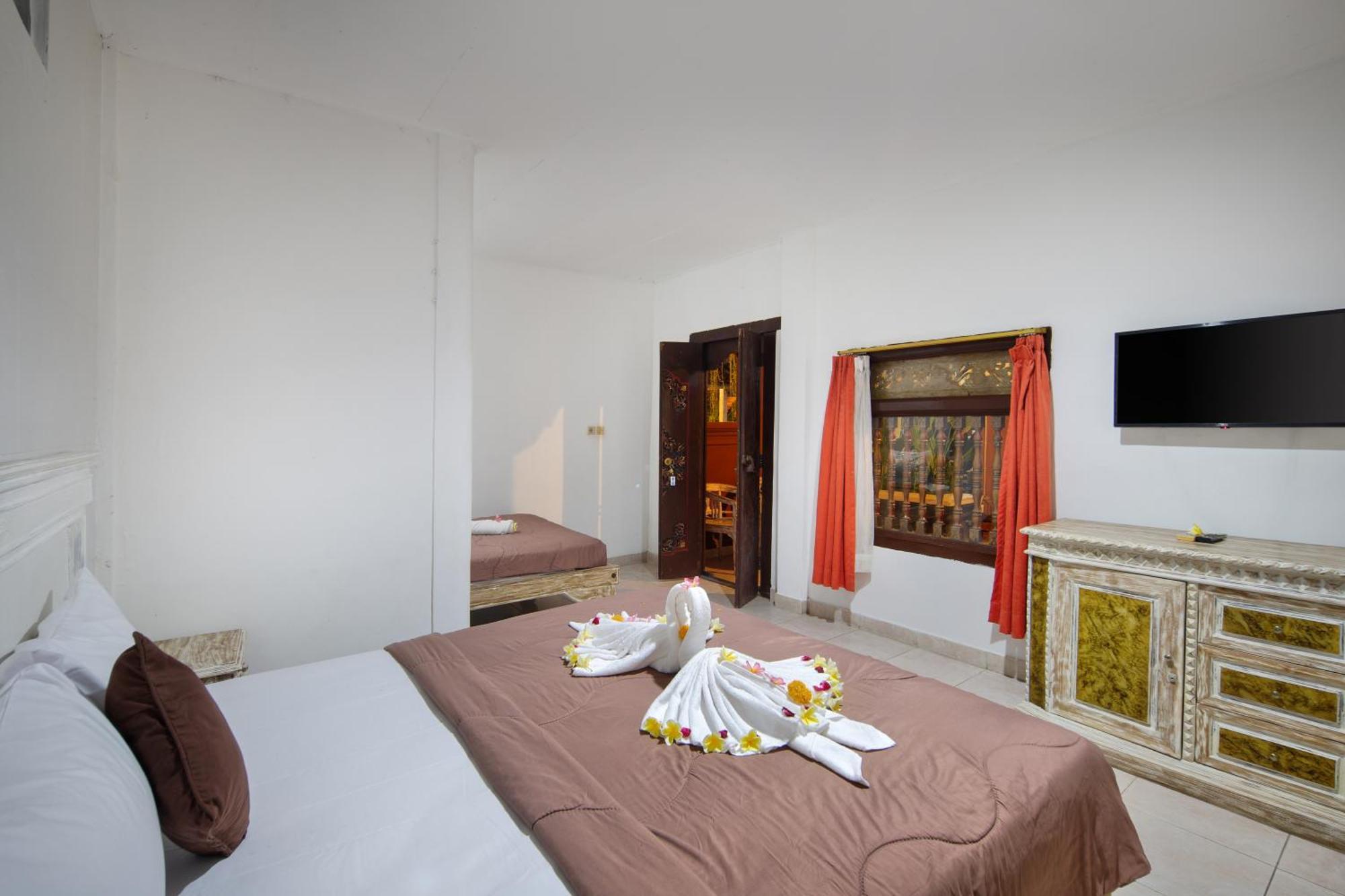 Hotel Lumbung Sari Legian Exterior photo